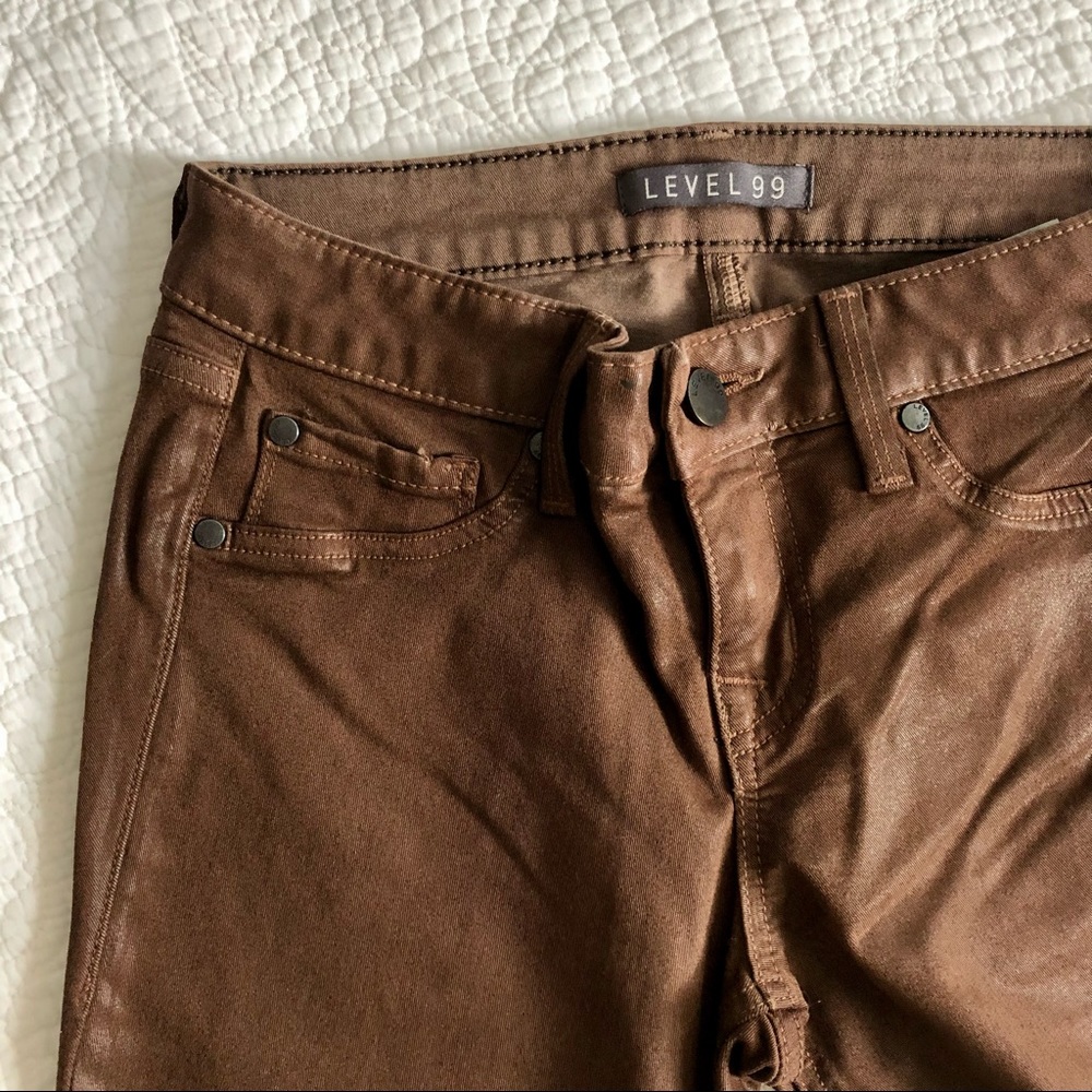 NWOT Level 99 Coated Skinny Jean in Hazelnut (26)